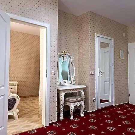 Hotel Amore Beach Хотел 4*