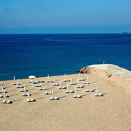 Hotel Amore Beach Хотел 4*