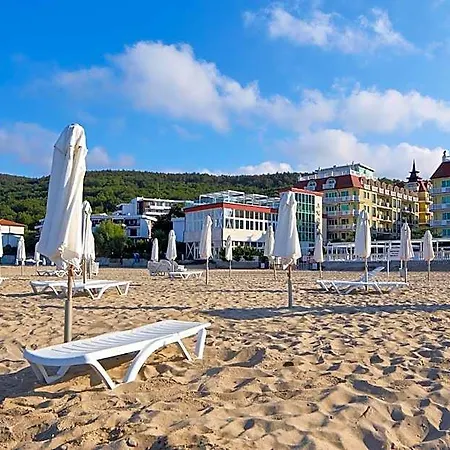 Hotel Amore Beach 4* Свети Влас
